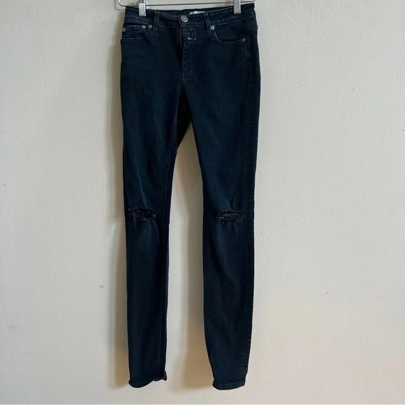Closed Denim - Closed Lizzy Distressed Skinny Jeans Made In Italy Size 25